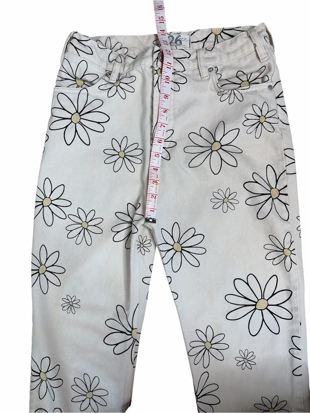 We The Free Daisy Print Mid Rise Button Fly Jean Size 26